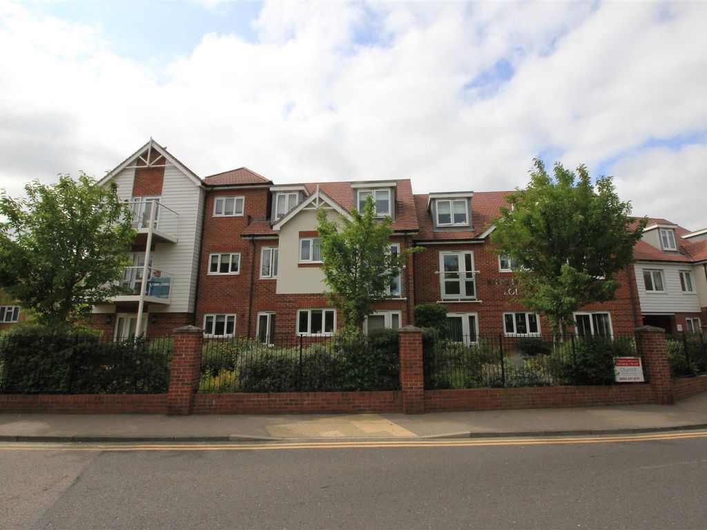 1 bed flat for sale in King Harold Lodge, Broomstick Hall Road, Waltham