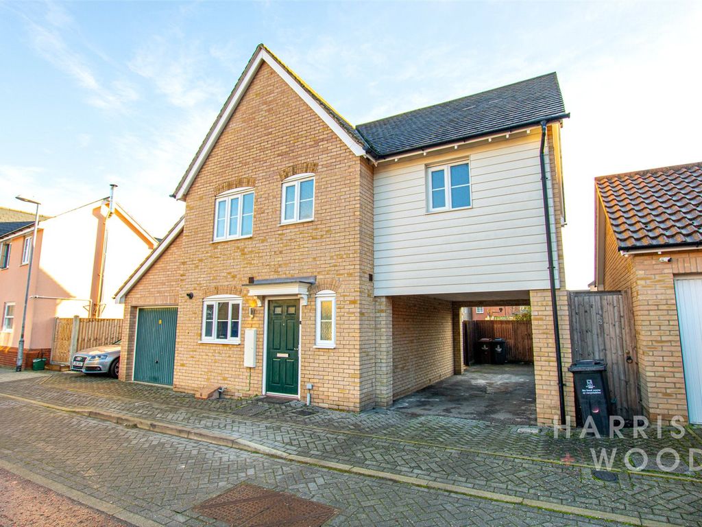 3 bed detached house for sale in Spencer Road, Colchester CO2, £300,000