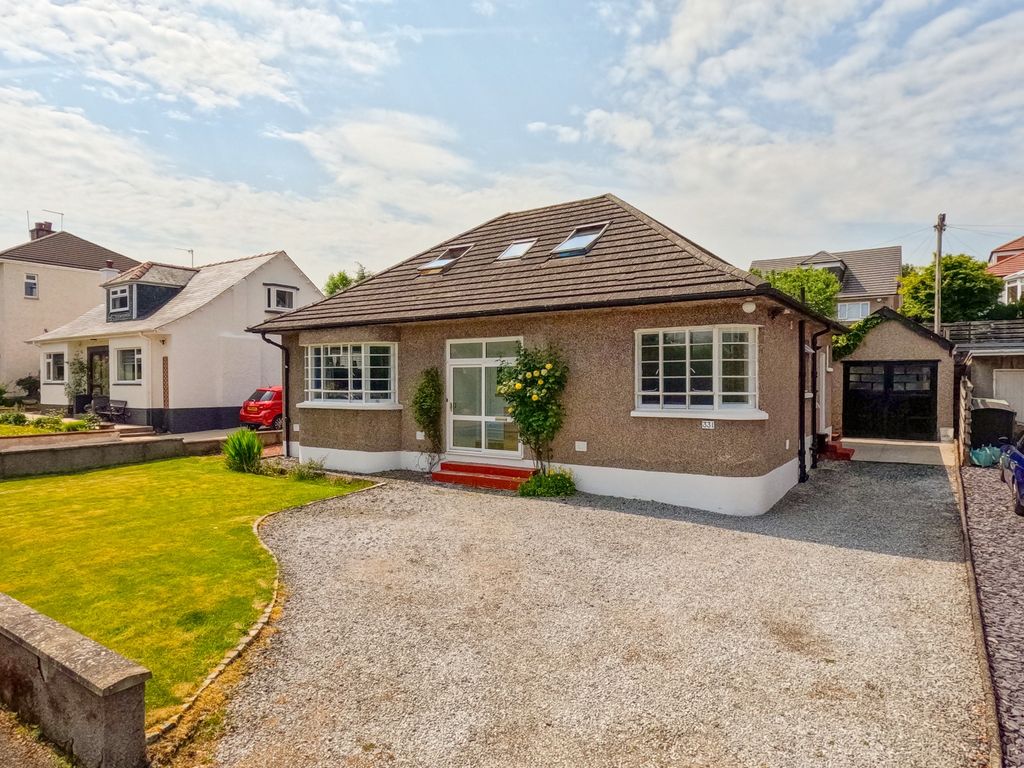 4 bed detached bungalow for sale in Glasgow Road, Waterfoot, East