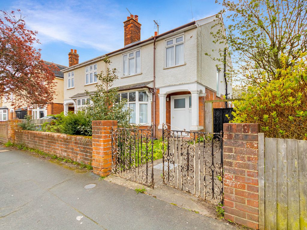 3 bed semidetached house for sale in Drury Road, Colchester CO2 Zoopla