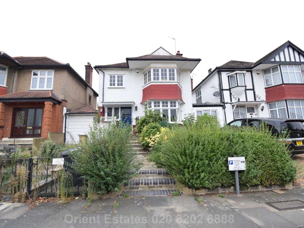 3 bed detached house for sale in Crespigny Road, Hendon NW4 Zoopla