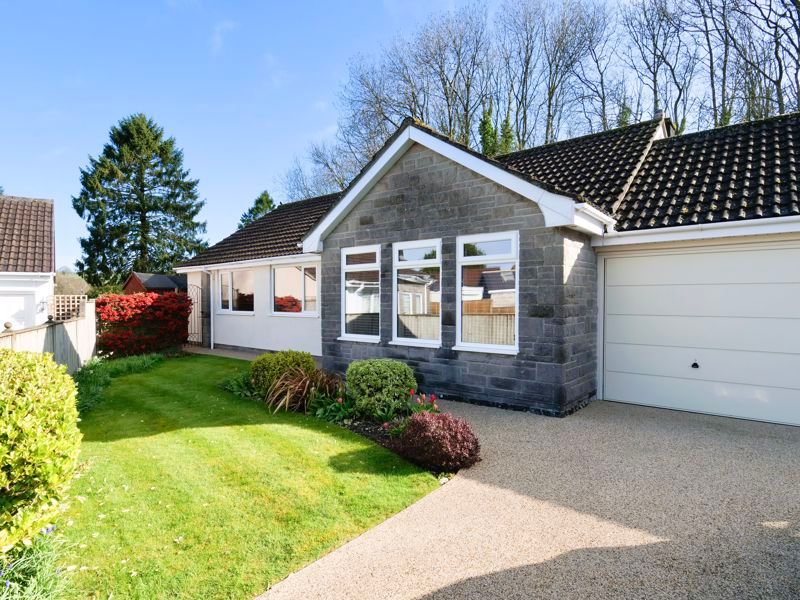 3 bed detached bungalow for sale in Charlton Close, Shepton Mallet BA4