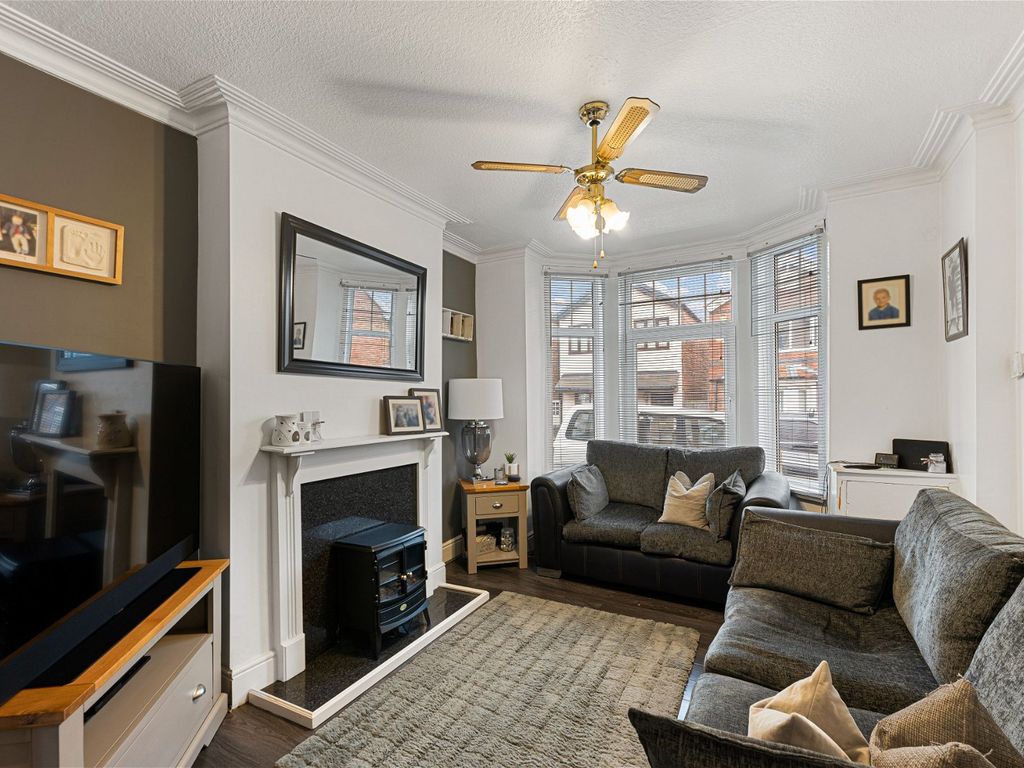 2 bed detached house for sale in Abbey Grove, Nottingham NG3, £150,000