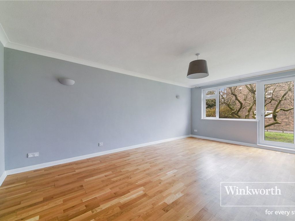 2 bed flat to rent in Embassy Gardens, Beckenham BR3 Zoopla