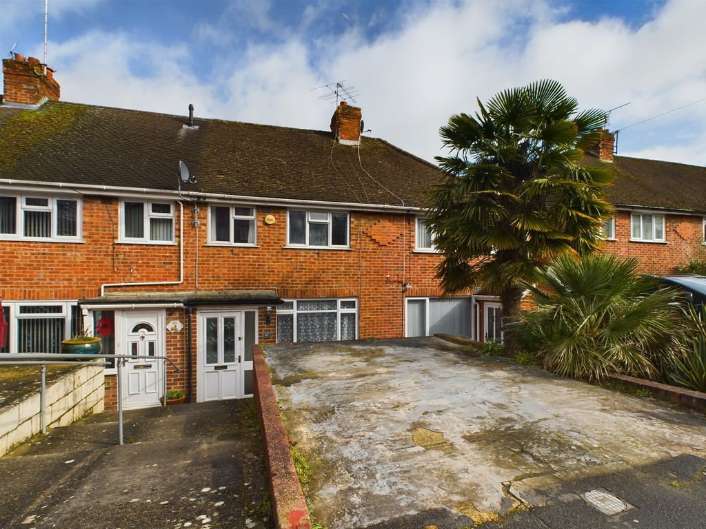 3 bed terraced house for sale in Thirlmere Avenue, Tilehurst, Reading
