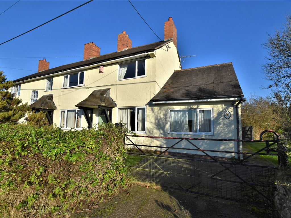 3 bed semidetached house for sale in Wood Lane, Wollerton, Market