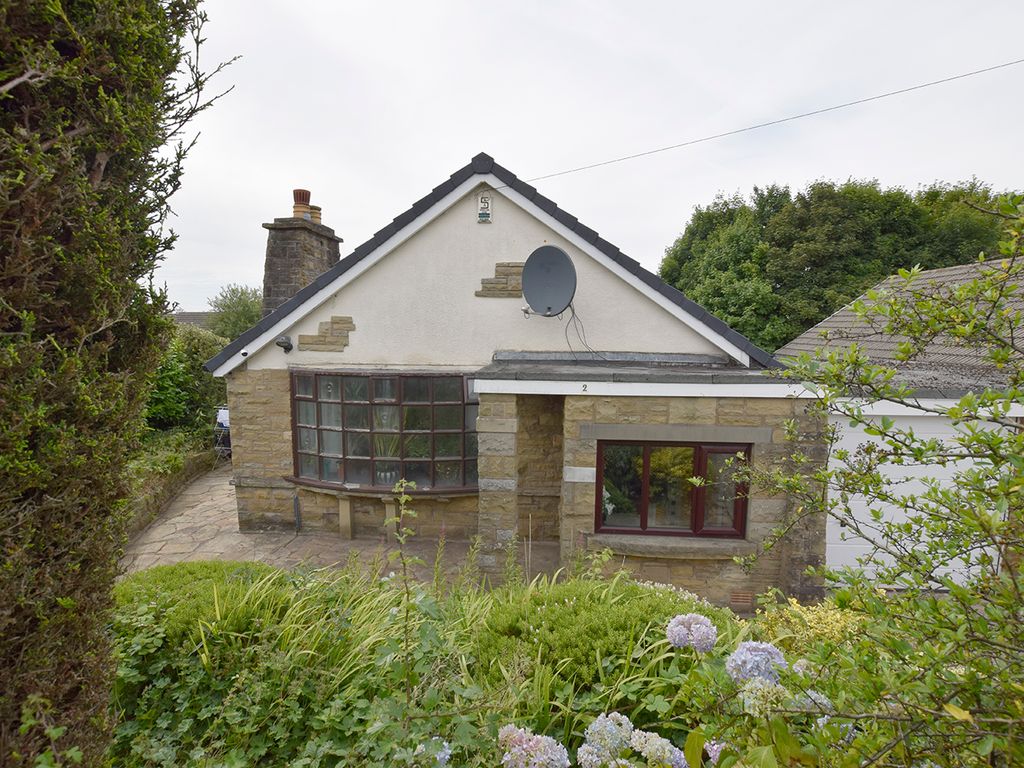 3 bed detached bungalow for sale in Meadow Bank Avenue, Burnley BB10