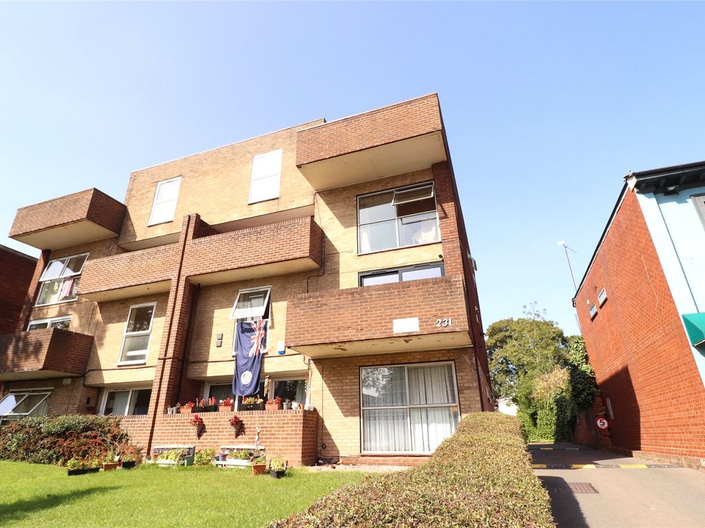 1 bed flat for sale in Hagley Road, Birmingham B16, £135,000 Zoopla