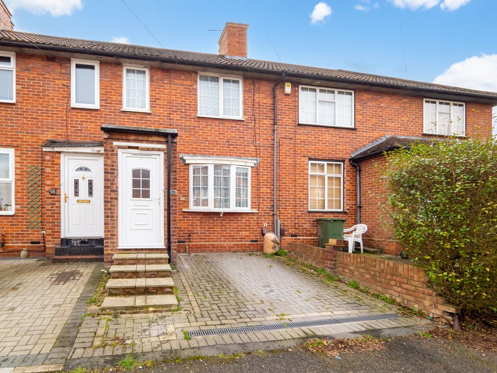 2 bed terraced house for sale in Shaftesbury Road, Carshalton SM5 Zoopla