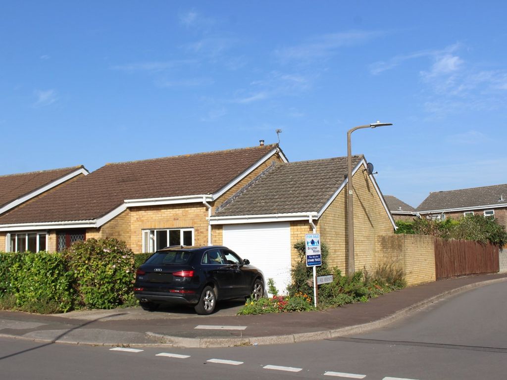3 bed bungalow for sale in Cardigan Crescent, Boverton, Llantwit Major