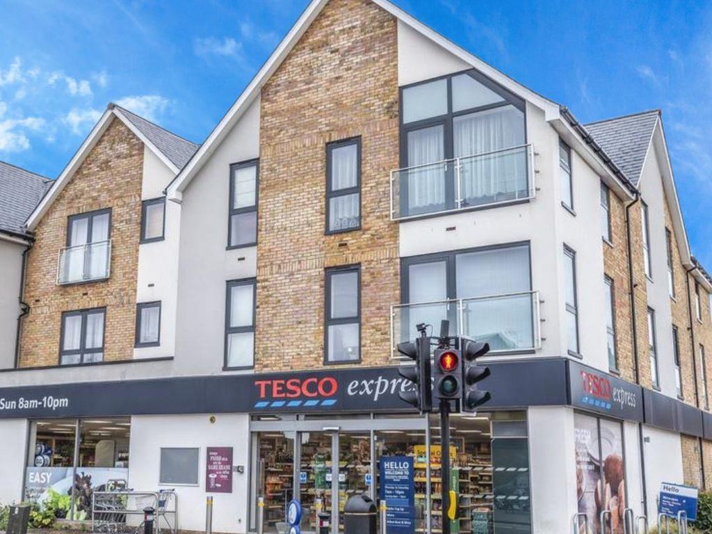 2 bed flat to rent in High Street, Knaphill, Woking GU21 Zoopla