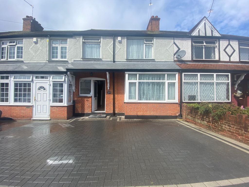 3 bed terraced house to rent in Parkfield Avenue, Hillingdon UB10 Zoopla