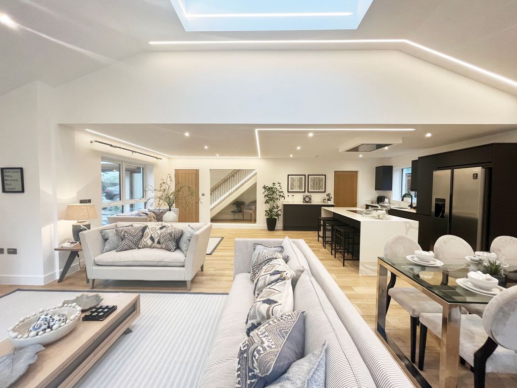 New home, 3 bed semidetached house for sale in Castle Drive, Reigate