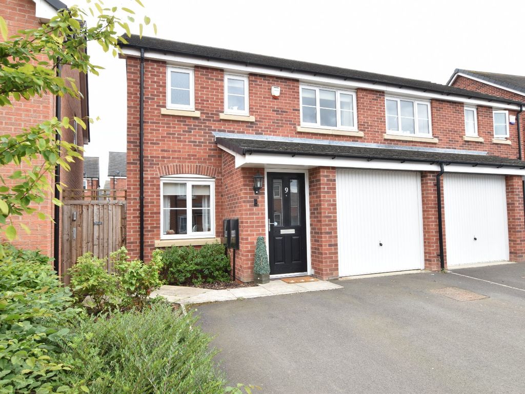 3 bed semidetached house for sale in Westcott Way, Pershore, Worcestershire WR10 Zoopla