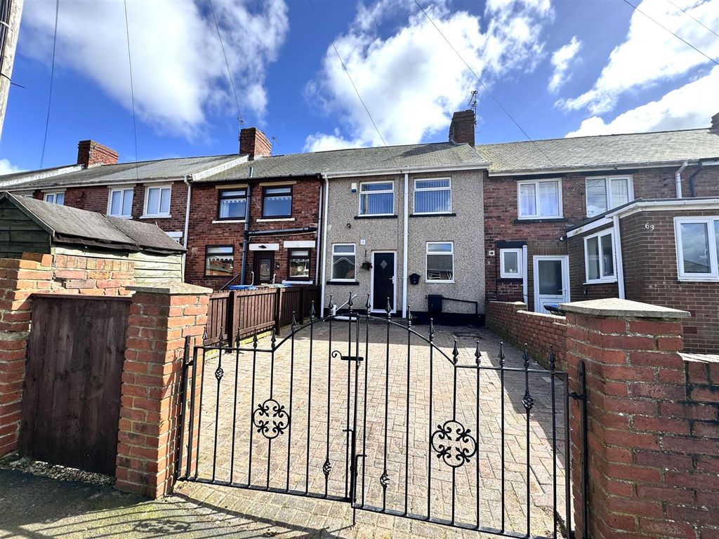 3 bed terraced house for sale in Wordsworth Road, Easington, Peterlee