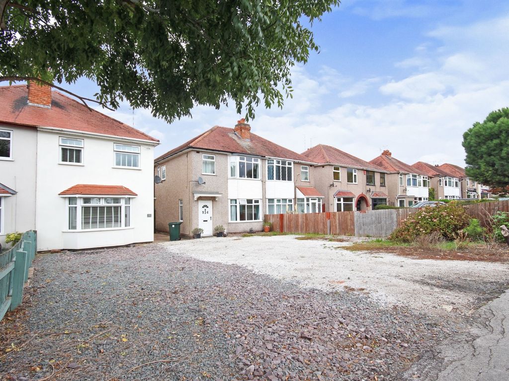 2 bed semidetached house for sale in Broad Lane, Eastern Green