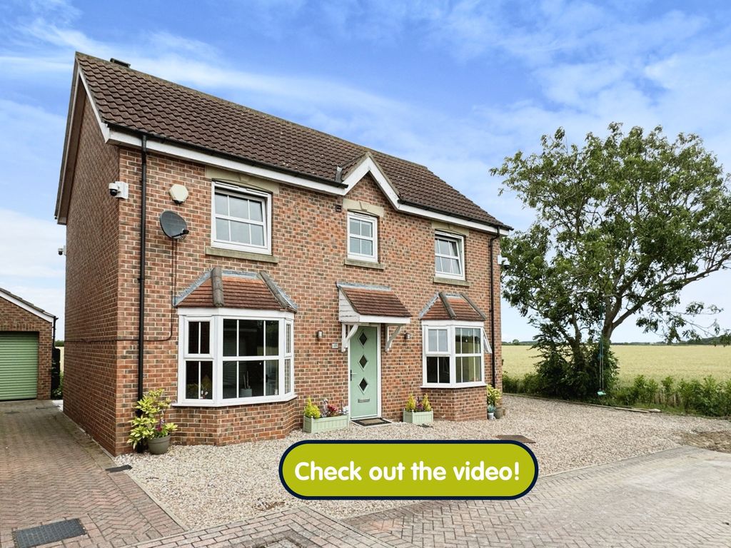 4 bed detached house for sale in Appletree Close, Long Riston, Hull