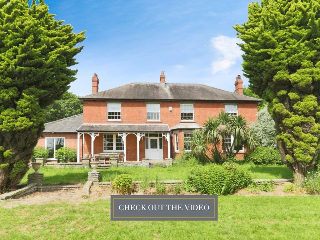 4 bed detached house for sale in Hull Road, Aldbrough, Hull, East