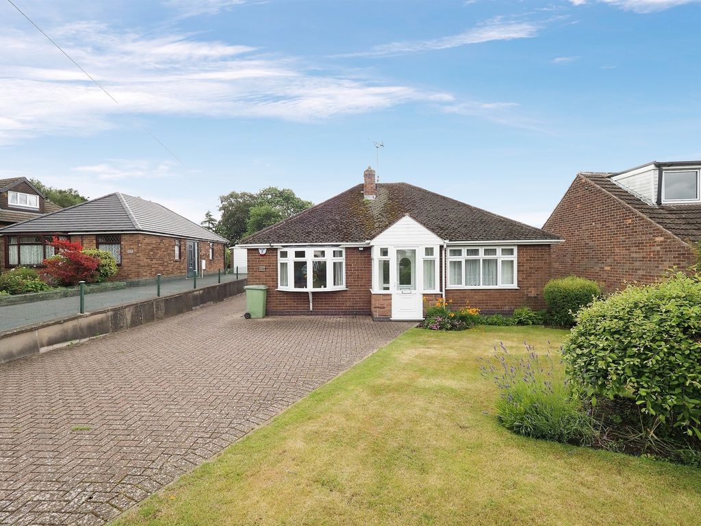 2 bed detached bungalow for sale in Alfreton Road, Blackwell, Alfreton
