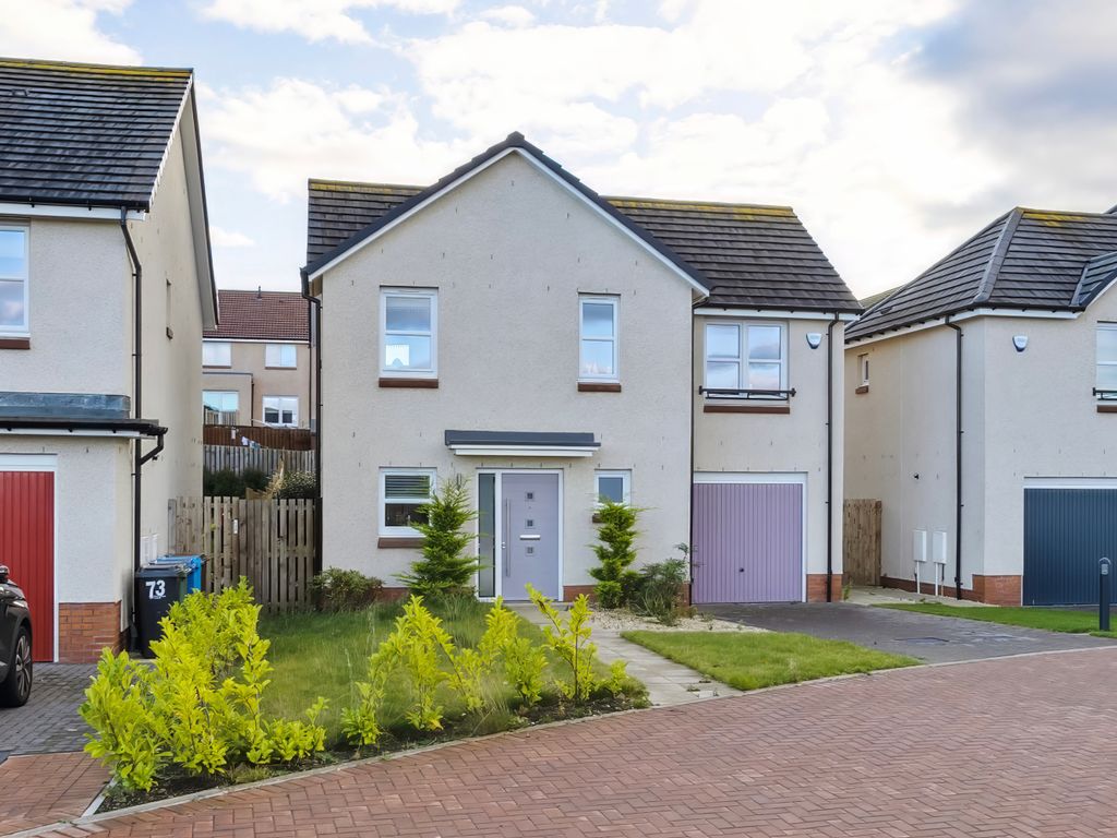 New home, 3 bed detached house for sale in Cowdenhead Crescent