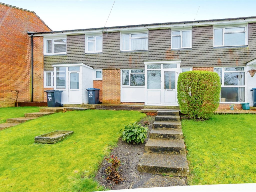 3 bed detached house for sale in Blacklands Meadow, Nutfield, Redhill