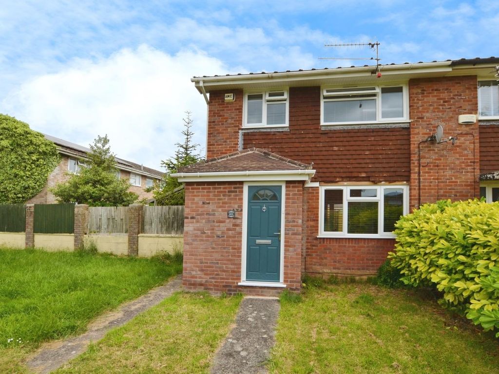 3 bed end terrace house for sale in Mile Walk, Whitchurch, Bristol BS14