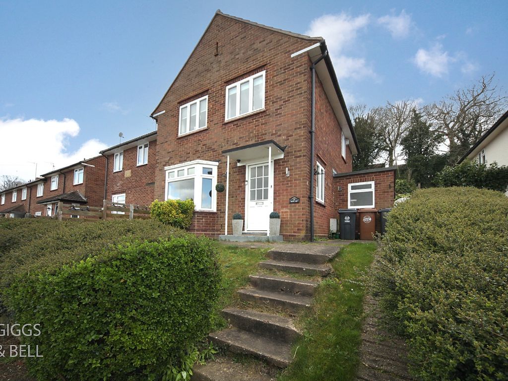 3 bed semidetached house for sale in Hertford, Hertfordshire SG13, £