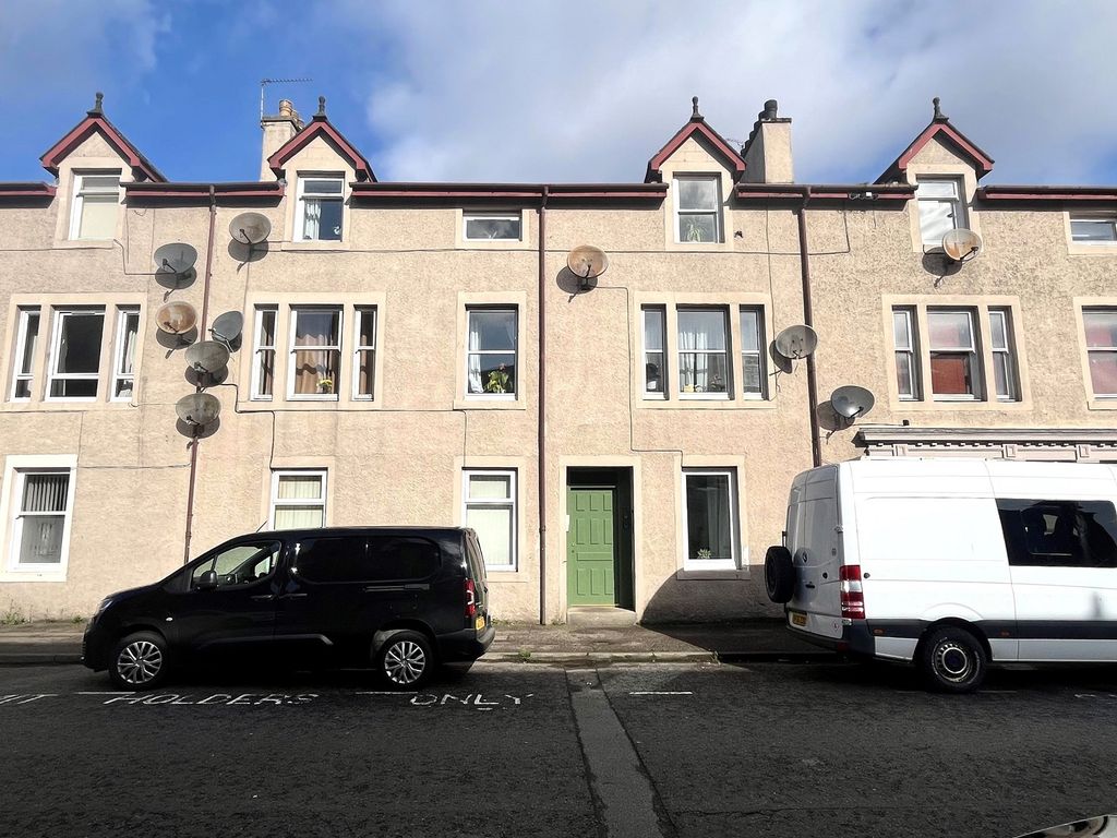 1 bed flat for sale in 7d Greig Street, Central, Inverness. IV3, £