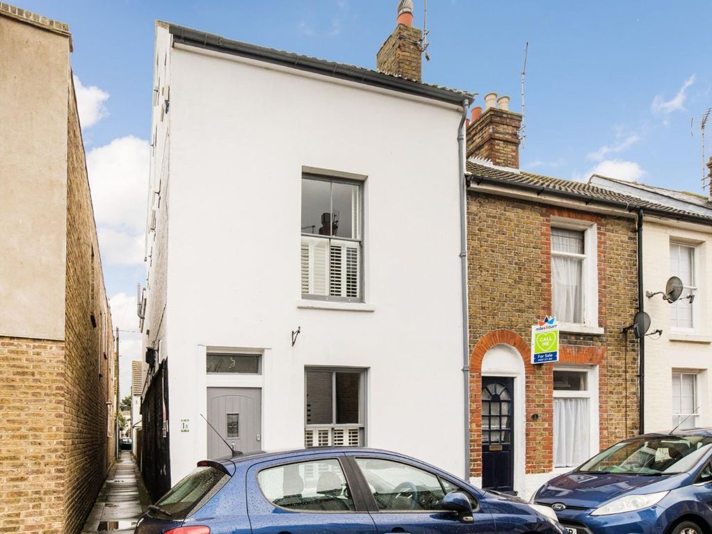 1 bed flat to rent in Albert Street, Whitstable CT5, £775 pcm Zoopla