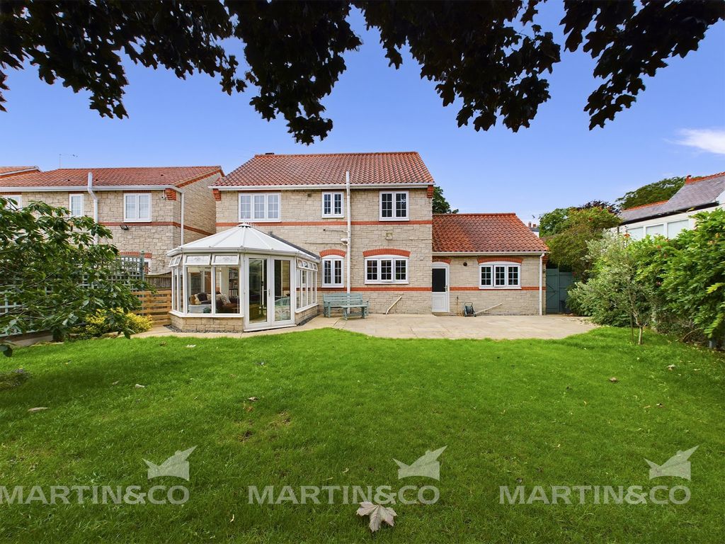 4 bed detached house for sale in Village Street, AdwickLeStreet