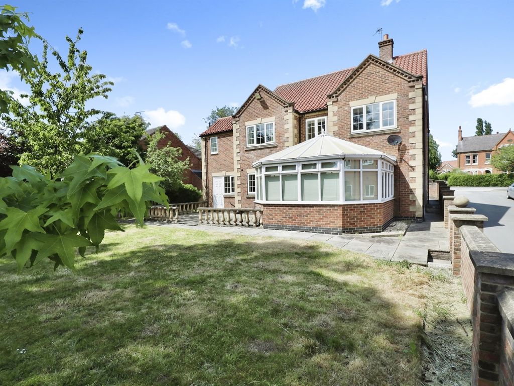 4 bed detached house for sale in Welham Road, Retford DN22 Zoopla