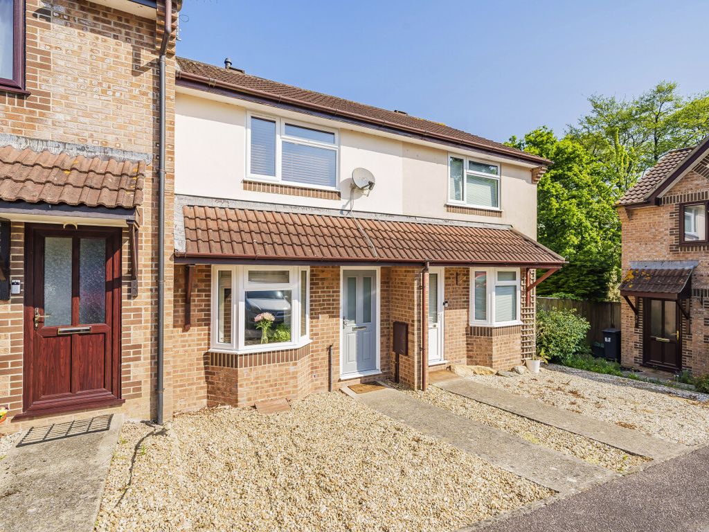 2 bed terraced house for sale in Butts Close, Honiton, Devon EX14, £