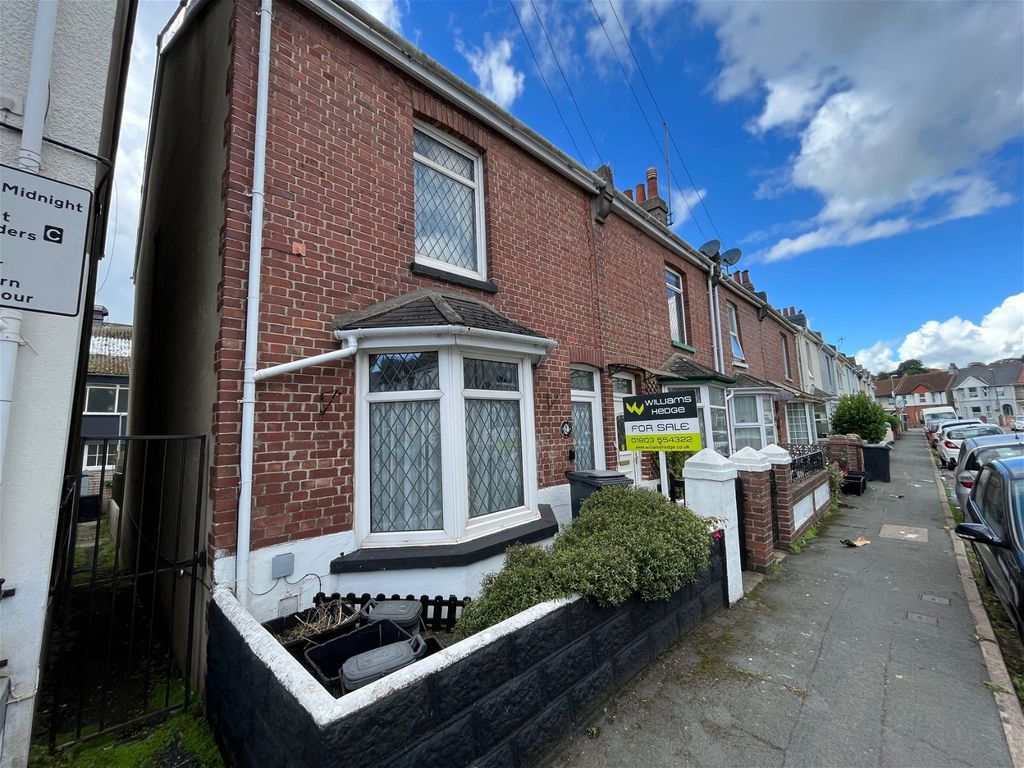 3 bed end terrace house for sale in Langs Road, Paignton TQ3, £190,000