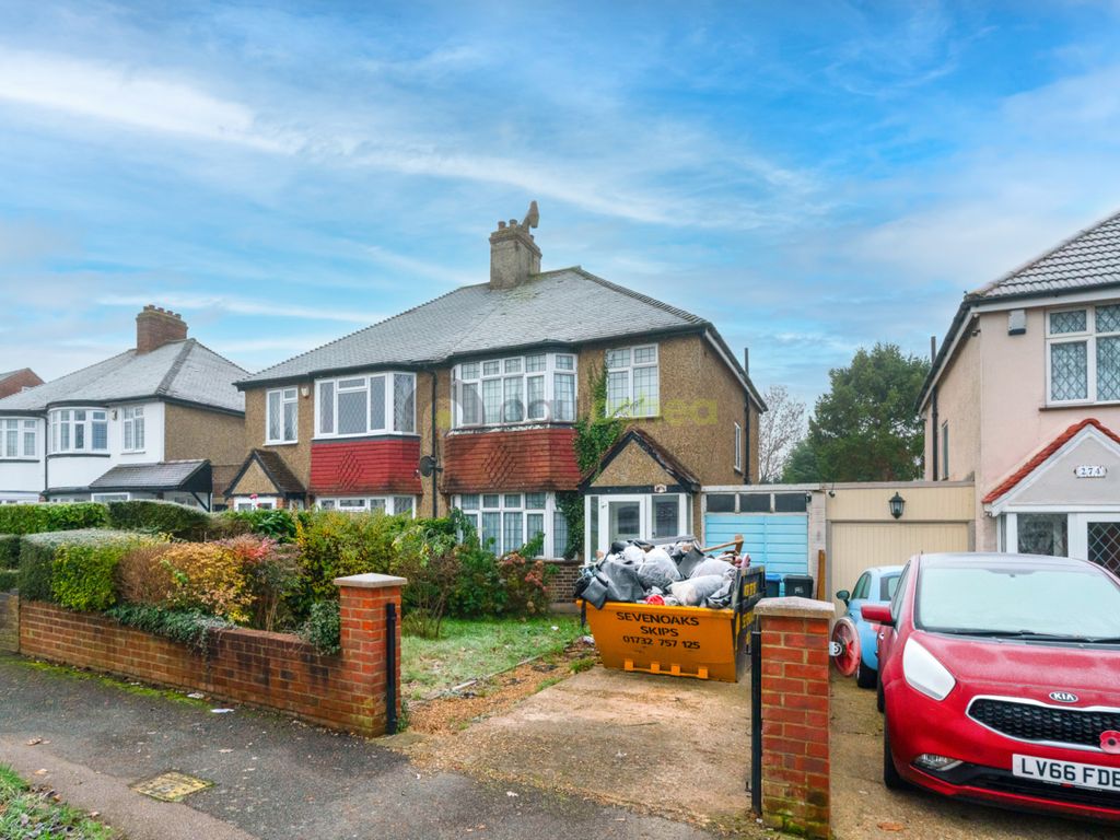 3 bed semidetached house for sale in Limpsfield Road, Sanderstead CR2