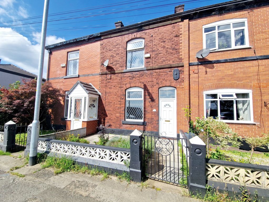 2 bed terraced house to rent in Parr Lane, Unsworth, Bury BL9, £875 pcm