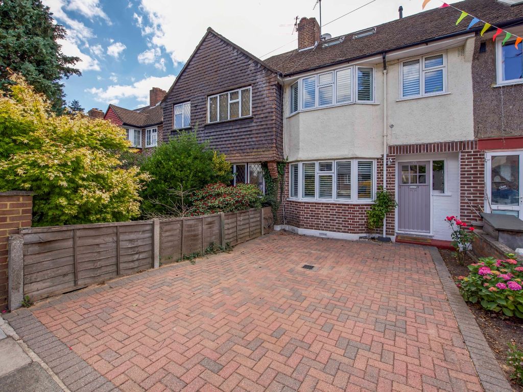 4 bed terraced house for sale in Lincoln Avenue, Twickenham TW2 Zoopla