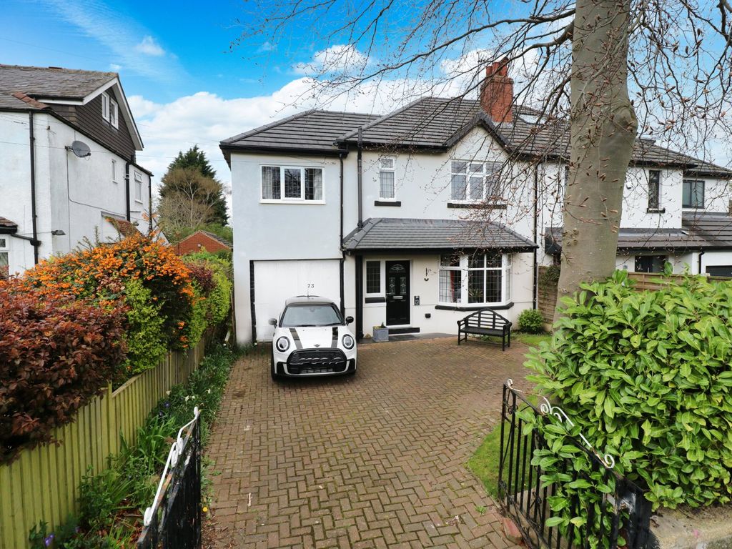 4 bed semidetached house for sale in Broadgate Lane, Horsforth, Leeds