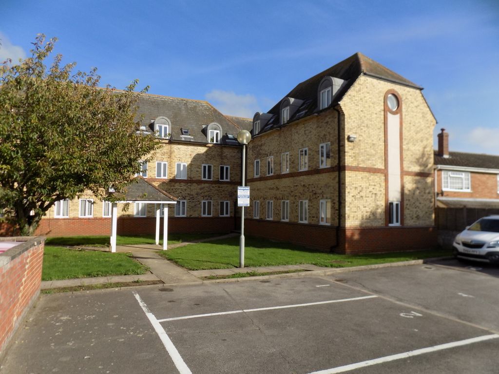 2 bed flat to rent in Haubourdin Court, Colne Road, Halstead CO9 Zoopla