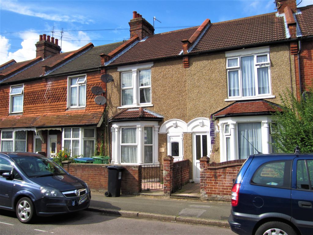 3 bed terraced house to rent in Whippendell Road, Watford WD18 Zoopla