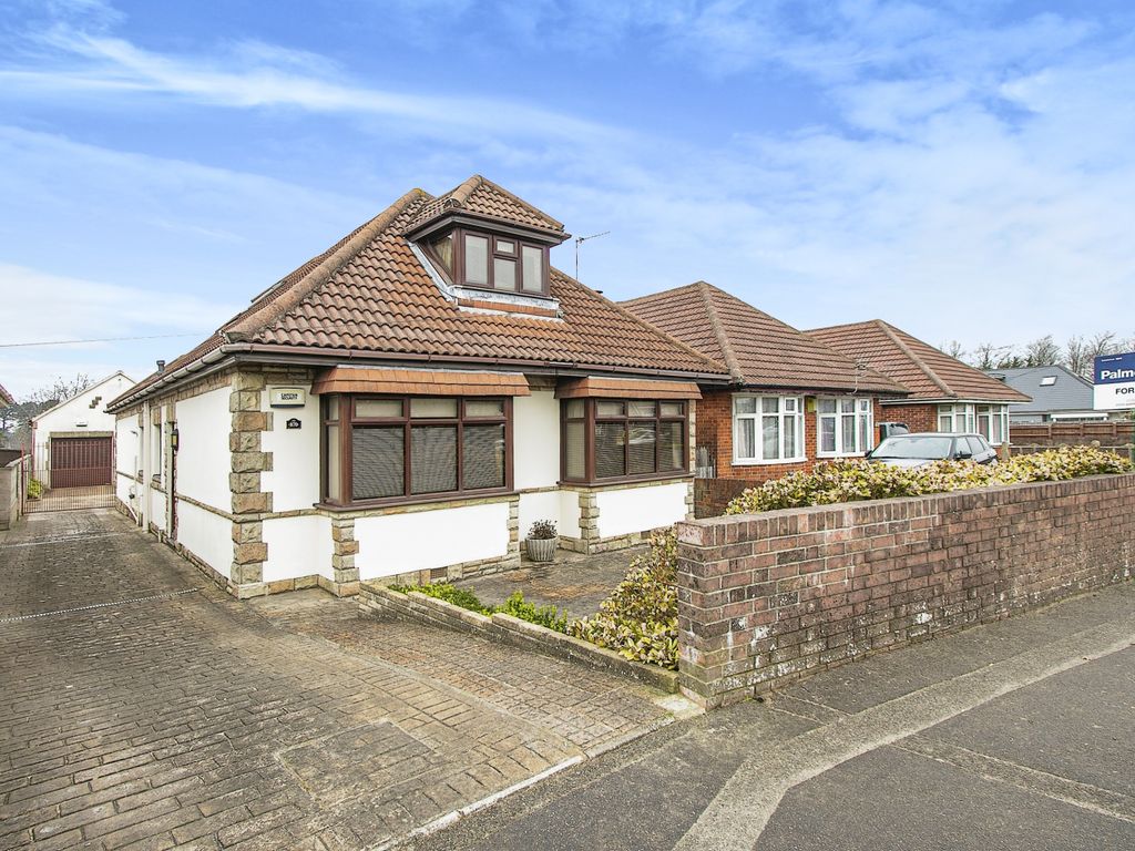 3 bed bungalow for sale in Ringwood Road, Bearcross, Bournemouth