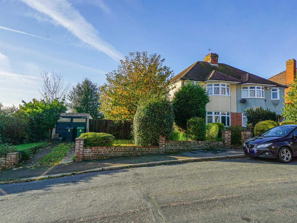 3 bed semidetached house for sale in Woodbrook Road, Hastings TN34, £