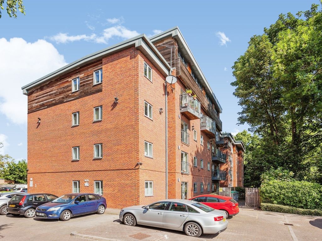 2 bed flat for sale in Ings Road, Wakefield WF1 Zoopla