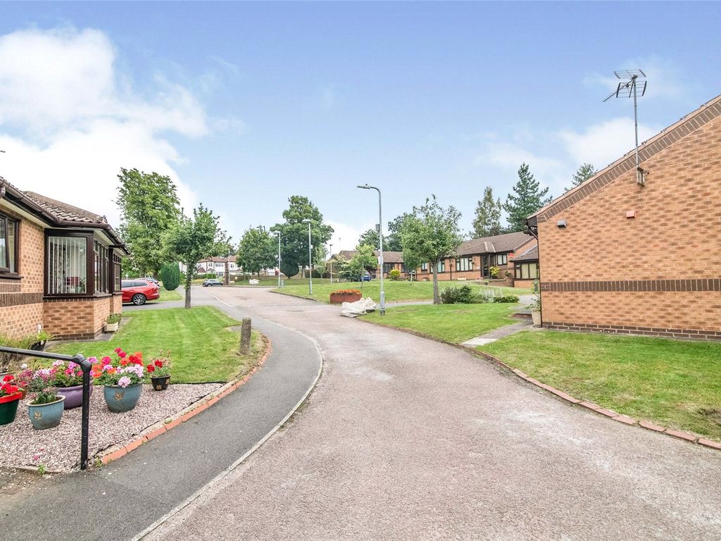 2 bed flat for sale in Monyhull Hall Road, Birmingham B30 Zoopla