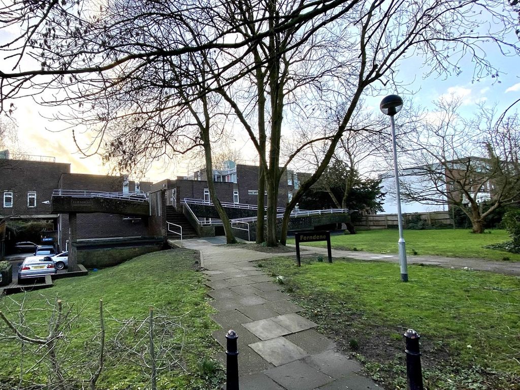 1 bed flat for sale in Slough Lane, Kingsbury NW9, £250,000 Zoopla