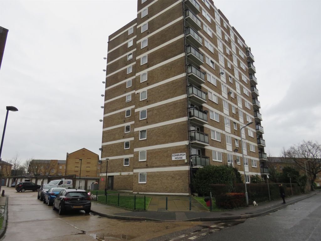 1 bed flat for sale in Elvet Avenue, Gidea Park, Romford RM2 Zoopla