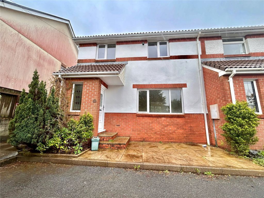 3 bed end terrace house for sale in Llys Y Brodyr, Foelgastell