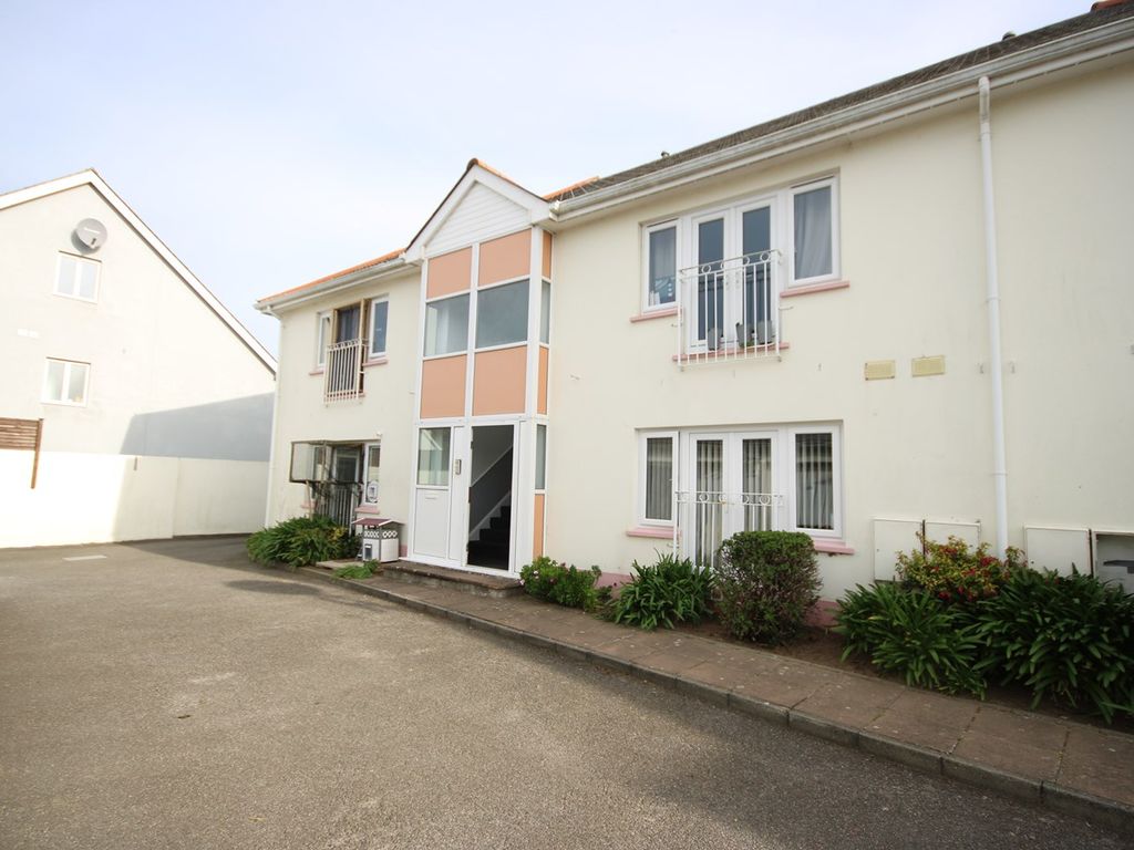 2 bed flat for sale in La Route De Beaumont, St Peter JE3, £499,950