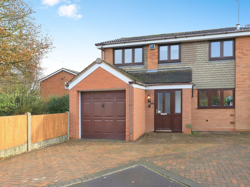 3 bed detached house for sale in Guthrum Close, Perton Wolverhampton