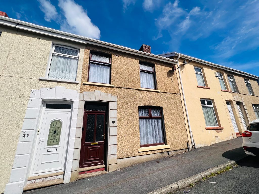 3 bed terraced house for sale in Temple Street, Llanelli SA15, £120,000