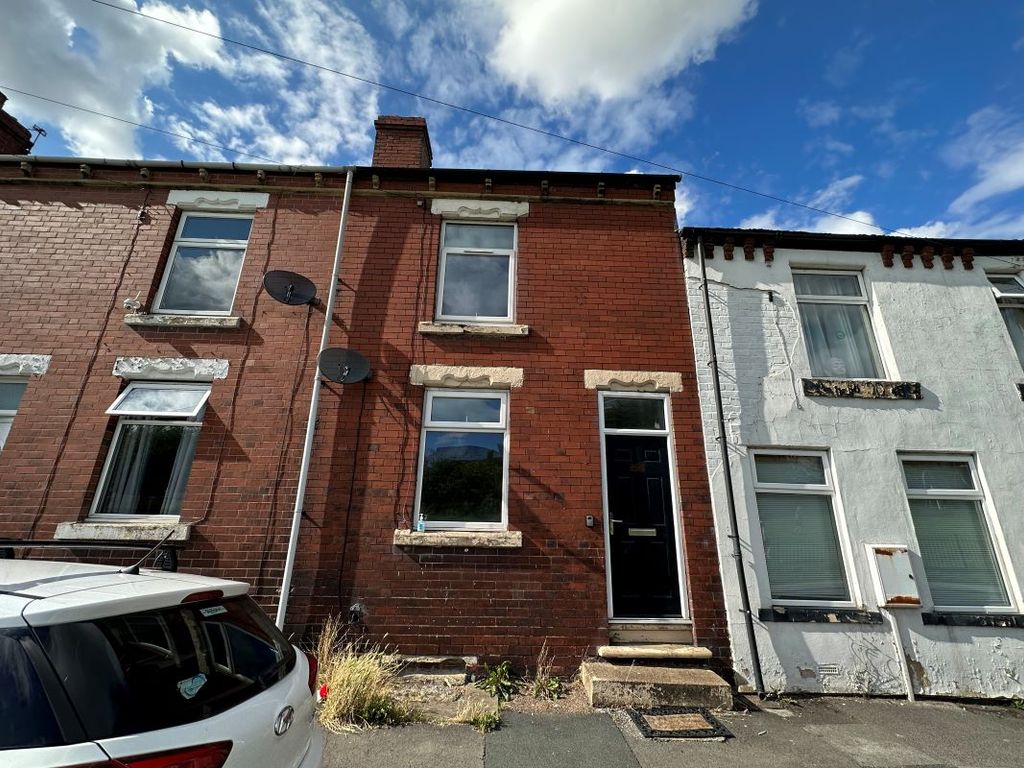 3 bed terraced house for sale in 51 Station Road, Ryhill, Wakefield